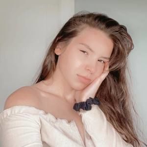 Meet your Posher, Emilea madison